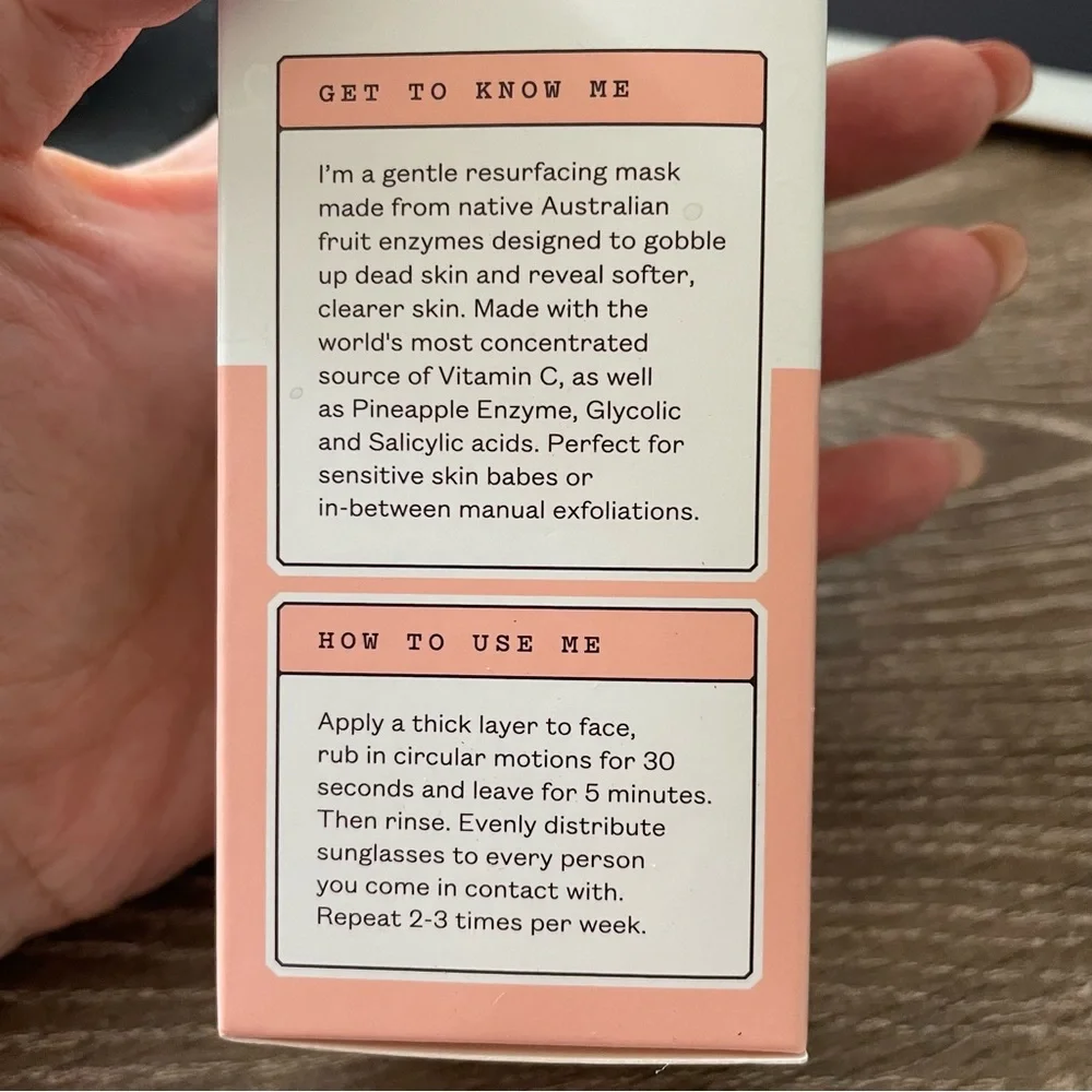 New Frank Body BRIGHTENING VITAMIN C MASK - Picture 3 of 3